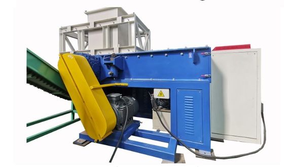 Capacité de production 200-8000 kg/h Déchiqueteuse en plastique pour vêtements en mousse et en déchets de fibres