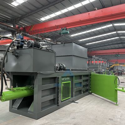 Ballonneuse hydraulique horizontale pour les déchets métalliques, les vêtements, les boîtes en aluminium et les emballages en papier