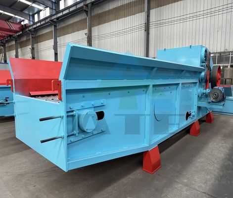 Pipeline automatique de broyeur pour broyer efficacement les bûches de bois et fabriquer de la sawdust