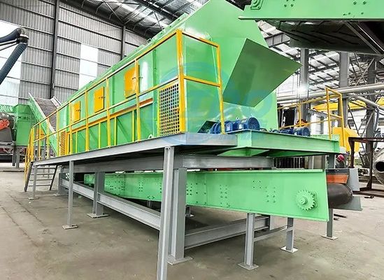Récolteuse automatique de déchets ménagers