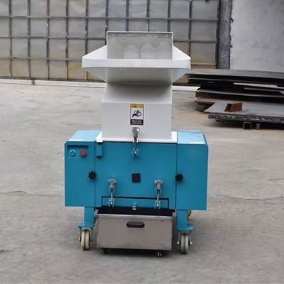 Petite machine de recyclage pour déchets plastiques 5,5 kW puissance broyeur industriel