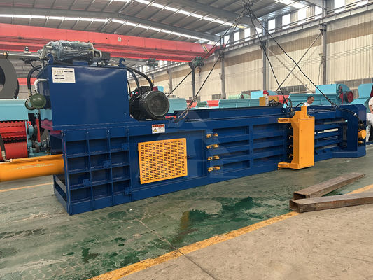 Machine à emballer des bouteilles en plastique, des boîtes de vêtements et des emballages