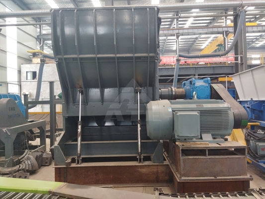 Machine de concassage de déchets d'entretien de terrain pour le recyclage du plastique d'aluminium fin