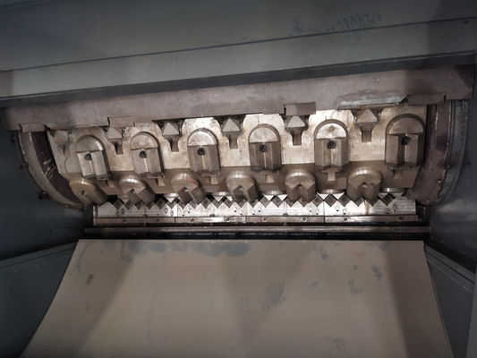 Machine de concassage de déchets d'entretien de terrain pour le recyclage du plastique d'aluminium fin