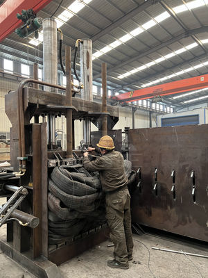 La balise hydraulique verticale à bande en acier plastique est la solution idéale pour le balisage des pneus automobiles