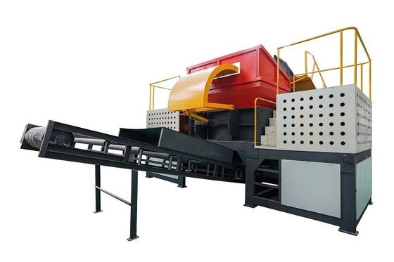 Matériau d'alliage Déchiqueteur à double arbre pour les canettes de pneus entièrement automatiques et le recyclage des métaux