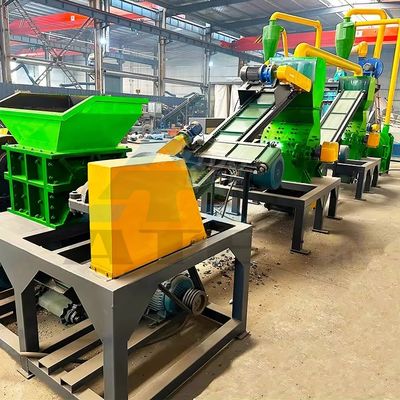 Machine de recyclage de panneaux solaires pour la séparation des déchets de circuits imprimés PCB