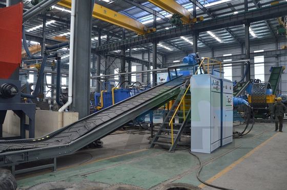 Déchiqueteuse à double arbre pour ligne de produits radiaux machine de recyclage de vieux pneus déchiqueteuse de caoutchouc