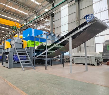 Machine de déchiquetage de plastique séparant les déchets de radiateurs de climatiseur rapidement et facilement