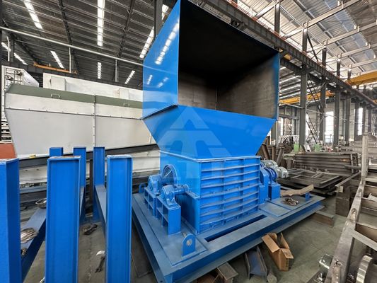 Maintenance sur le terrain Machine de rupture de sacs en plastique pour équipement de tri des ordures domestiques
