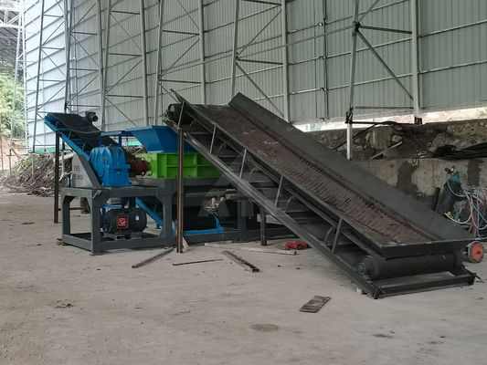 Machine à déchiqueter à double arbre pour les déchets métalliques en plastique Carton de bois Aluminium de cuivre