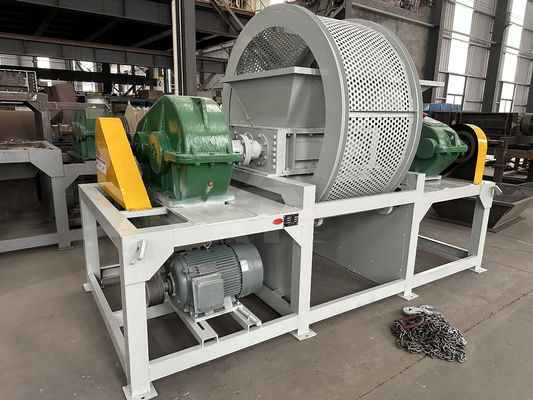 Machines de déchiquetage de pneus en caoutchouc en plastique à double arbre 5000 kg