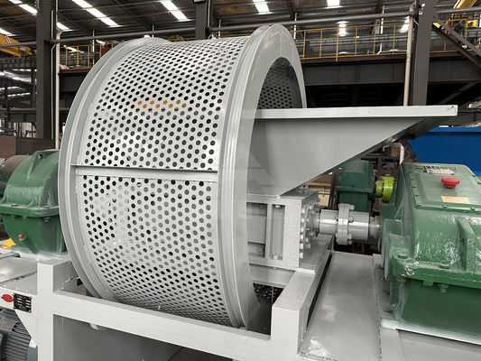 Machines de déchiquetage de pneus en caoutchouc en plastique à double arbre 5000 kg