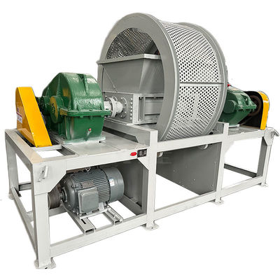 5000 kg Poids Déchiqueteur à double arbre pour usine de recyclage de pneus Production sur mesure