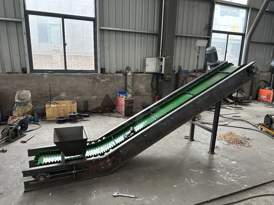 Machine à déchiqueter à double arbre à puissance unique pour le recyclage domestique de plastique et de petits métaux