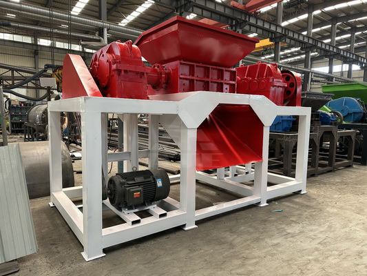 Machine de recyclage de plastique à déchiquetage de caoutchouc et de métaux avec poids T de 2.5