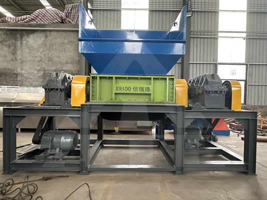 Machine de recyclage de plastique à déchiquetage de caoutchouc et de métaux avec poids T de 2.5