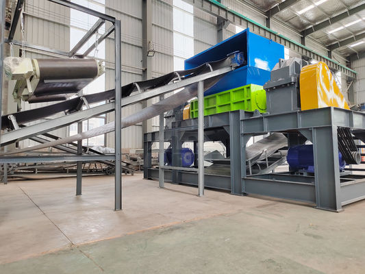 Déchiqueteuse de voiture en plastique ABS à double arbre idéale pour le recyclage des déchets dans diverses industries