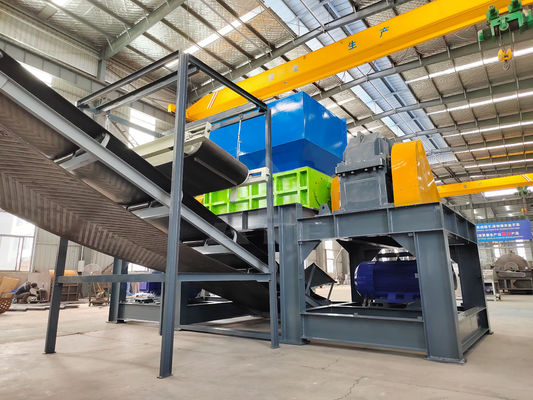 Déchiqueteuse de voiture en plastique ABS à double arbre idéale pour le recyclage des déchets dans diverses industries