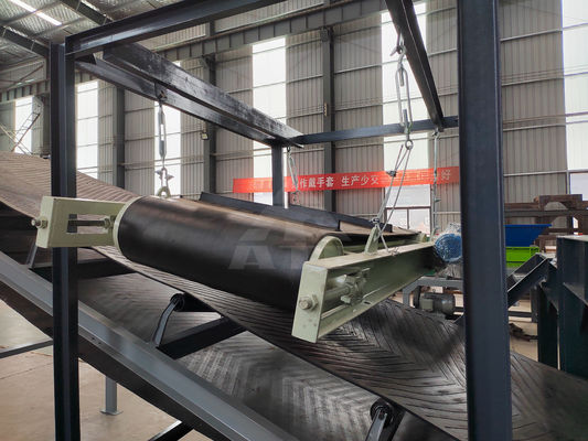 Machine à déchiqueter les déchets plastiques à double arbre pour le recyclage dans le concasseur de déchets plastiques