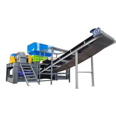 Déchiqueteuse de métaux de grande capacité pour le recyclage des morceaux de plastique dans une usine de fabrication