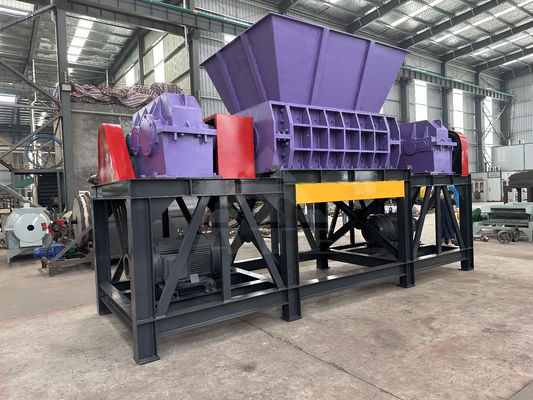Compacte déchets métalliques caoutchouc cuivre double arbre de recyclage de plastique machine de broyage 2000m