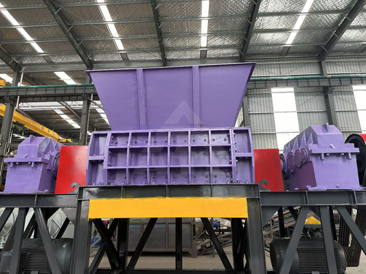 Compacte déchets métalliques caoutchouc cuivre double arbre de recyclage de plastique machine de broyage 2000m