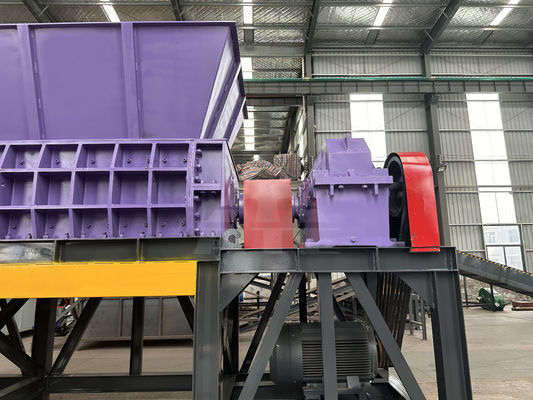 Compacte déchets métalliques caoutchouc cuivre double arbre de recyclage de plastique machine de broyage 2000m