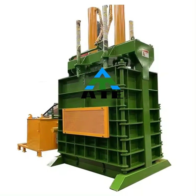 Presses hydrauliques verticales pour les déchets de bouteilles en plastique pour animaux de compagnie Les pneus et les déchets de papier