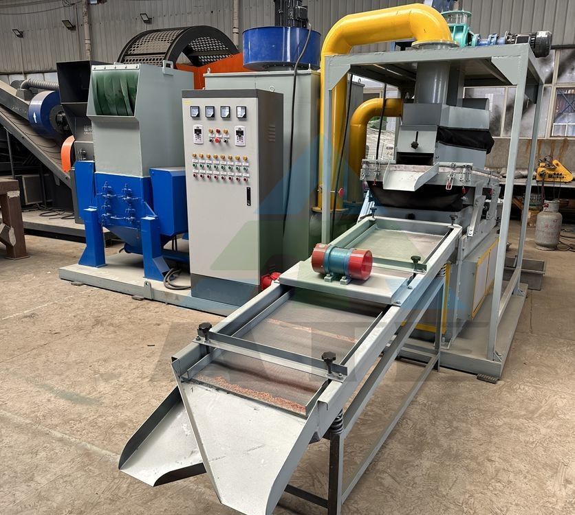 Machine de séparation de fil de cuivre en ferraille pour granulateur de câble de cuivre de taille d'alimentation personnalisée