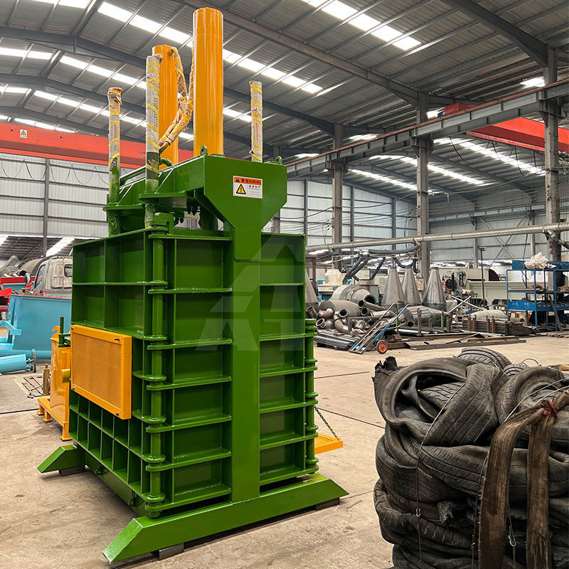 30 tonnes de déchets de pneus de plastique de la machine d'emballage d'emballage hydraulique verticale pour une longue durée de vie