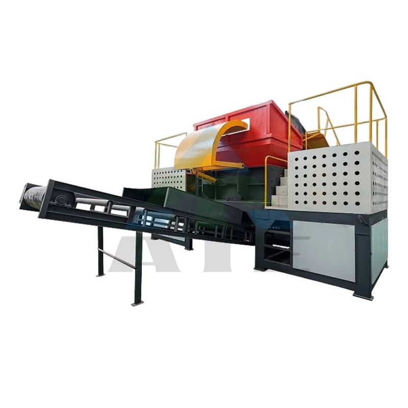 Machine à déchiqueter à deux arbres pour le recyclage de pneus pneus caoutchouc bouteilles en plastique et en métal