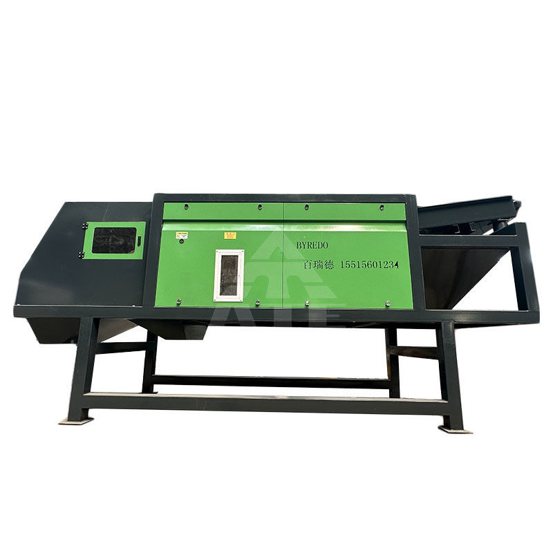 Taux de séparation 98-99% Machine de tri des déchets à moteur avec séparateur magnétique de sable de fer
