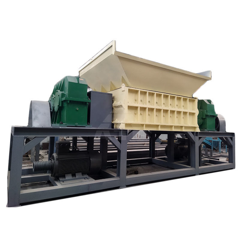 Déchiqueteuse à double arbre pour le recyclage des déchets ménagers du bois, des palettes de bois et des déchets métalliques